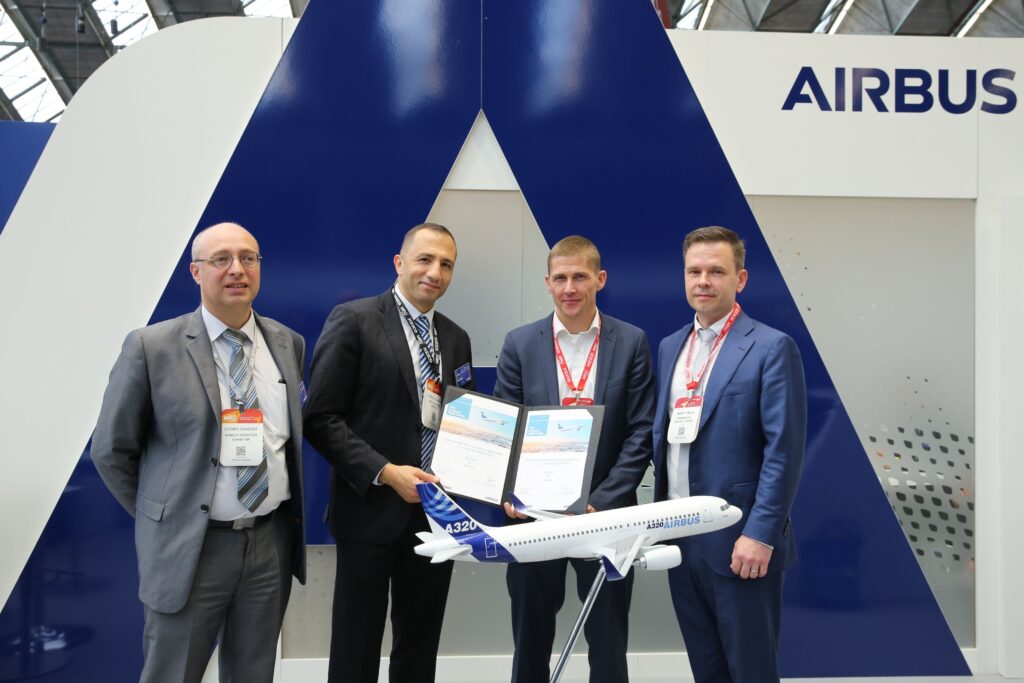 Airbus and Finnair signing of contract