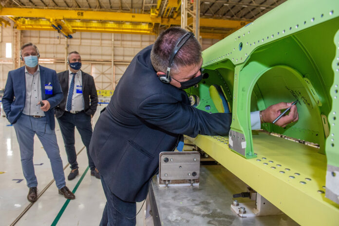 Photo: Embraer - Embraer Begins Production of the First KC-390 Millennium for Hungary