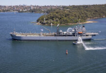 Sydney farewells HMAS Sirius