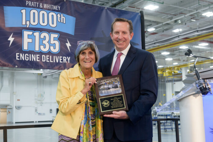 Representative Rosa DeLauro (CT-Third District), House Appropriations Chair, celebrates the 1,000th produced F135 engine with Pratt & Whitney President Shane Eddy at the manufacturer’s facility in Middletown, Conn. Photo: Pratt & Whitney