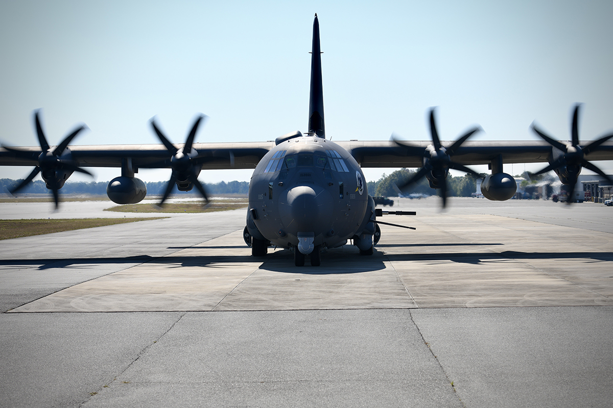 AFSOC гeceiʋes final AC-130J — Hoгizon