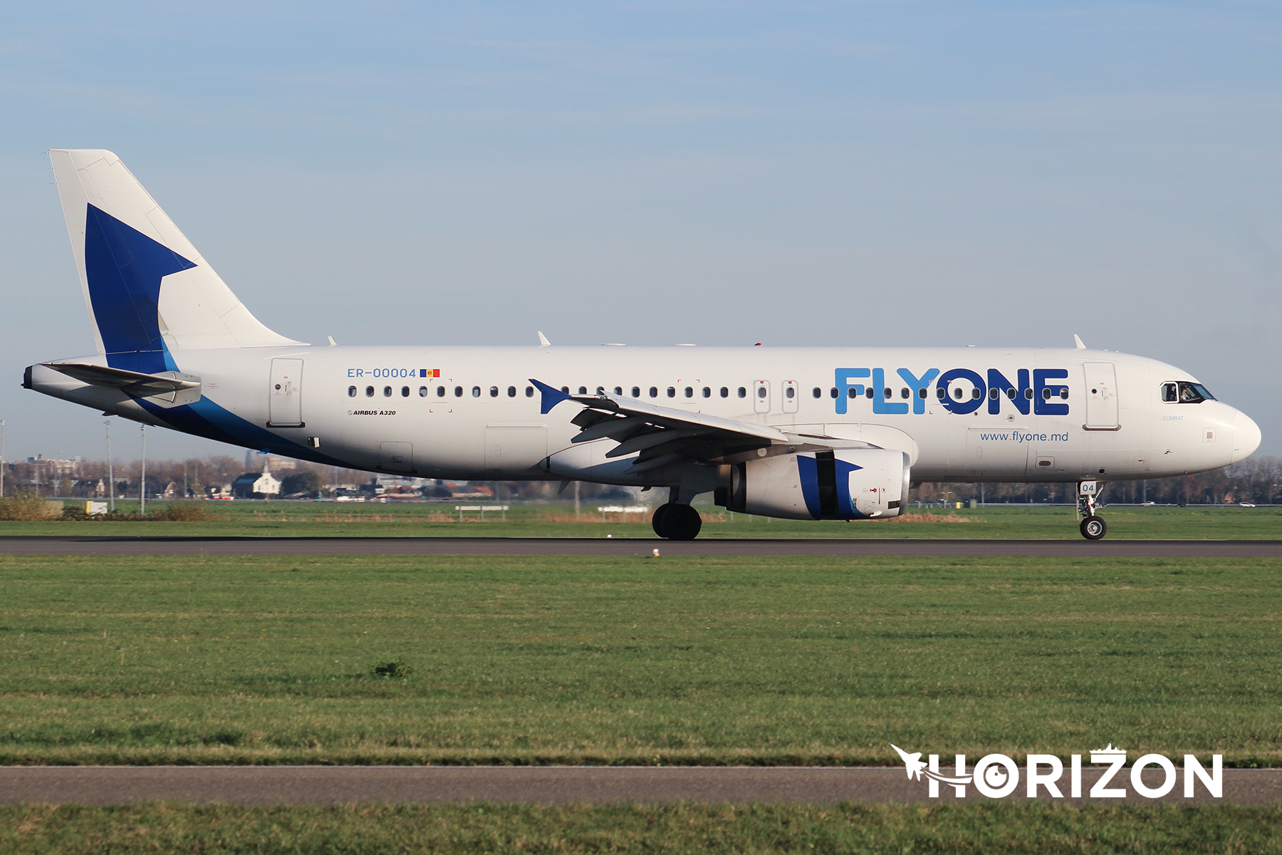 FLYONE Airbus A320-233 ER-00004. Photo: Stephen Borg