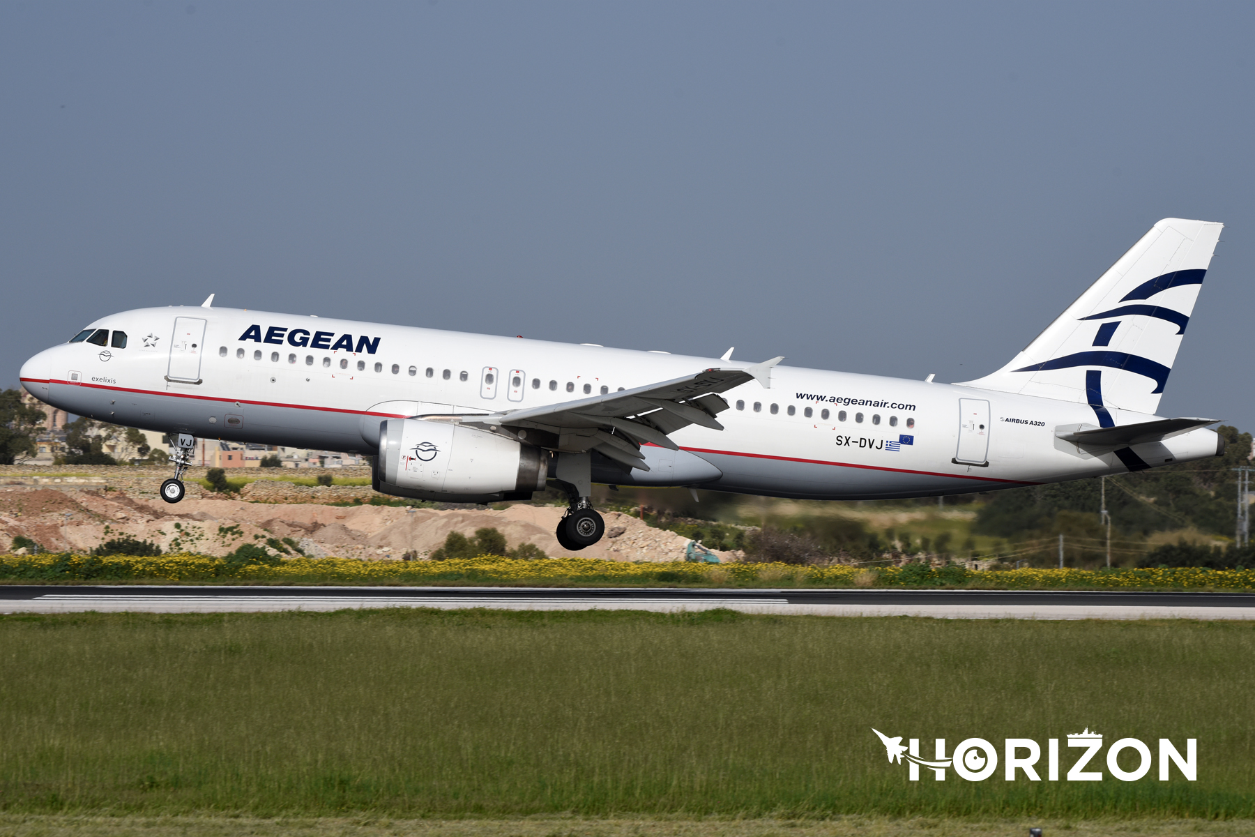 Aegean Airlines Airbus A320-232 SX-DVJ. Photo: Joseph Borg