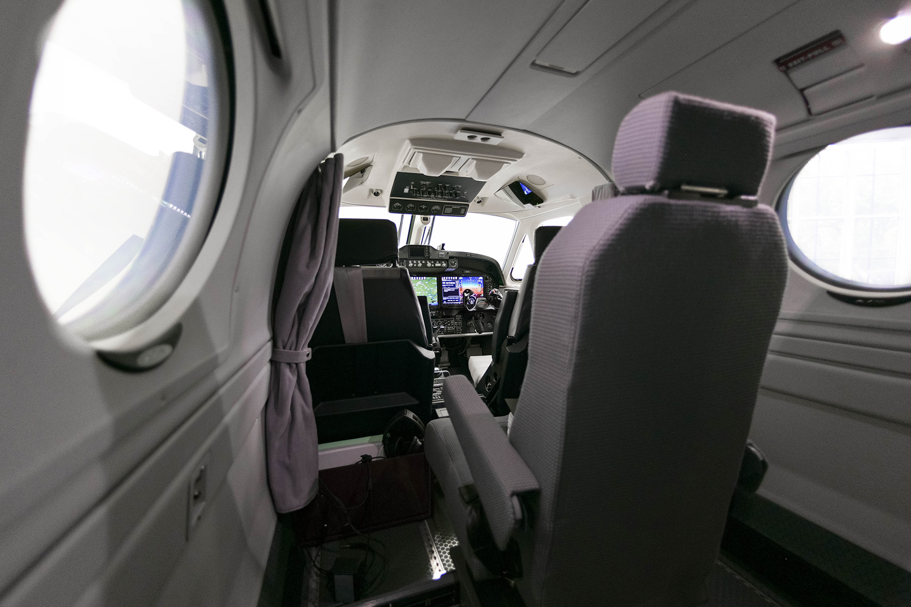 Interior view of the Beechcraft King Air 260 Multi-Engine Training System (METS) T-54A for the U.S. Navy. Photo: Business Wire