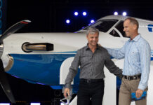 Pilatus Hands Over the 2,000th PC-12 to PlaneSense® Pilatus Hands Over the 2,000th PC-12 to PlaneSense®. Photo: Pilatus Aircraft