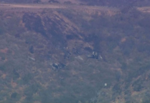 F/A-18D Hornet Crashes Near MCAS Miramar The pilot of an F-18 military jet that crashed near San Diego early Friday morning has died, according to U.S. defense official. Photo: KGTV