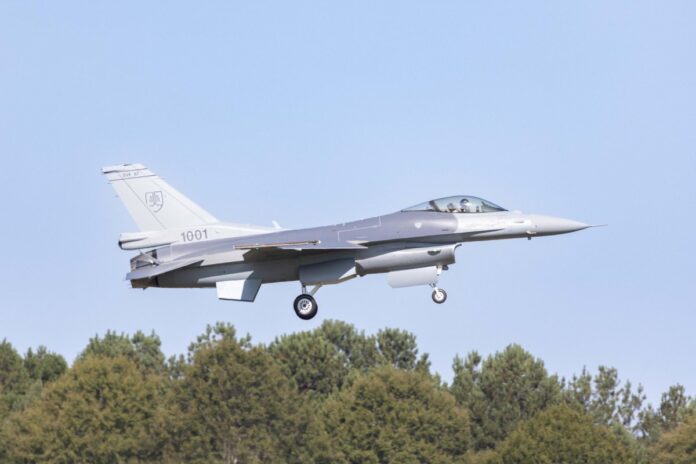 Lockheed Martin Announces Successful Flight Of First Slovakian F-16 Block 70 Aircraft