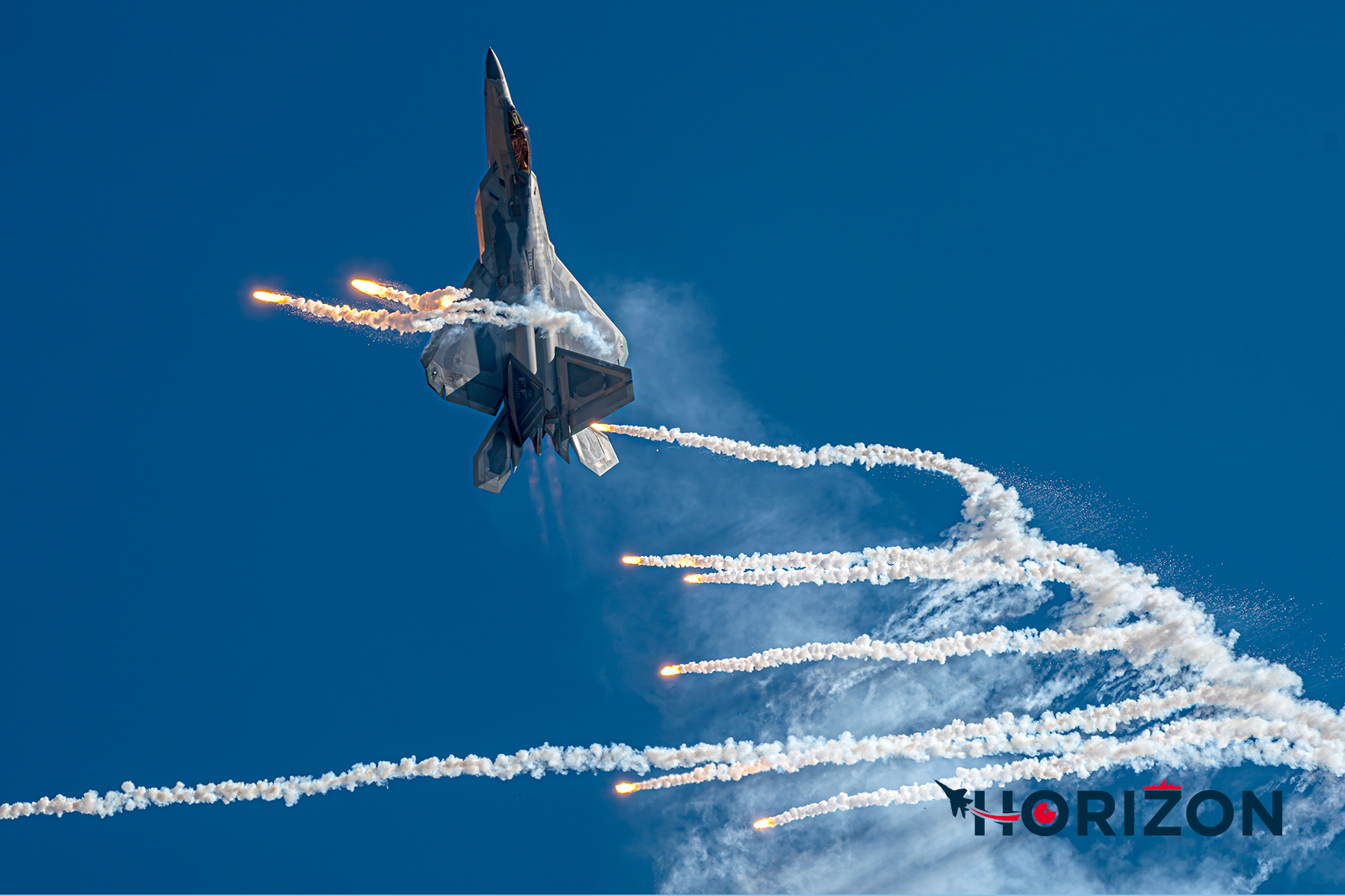 F-22 Raptor Demo Show Centre J-Turn