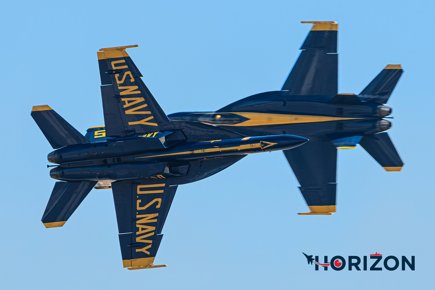 The Opposing Knife Edge Pass