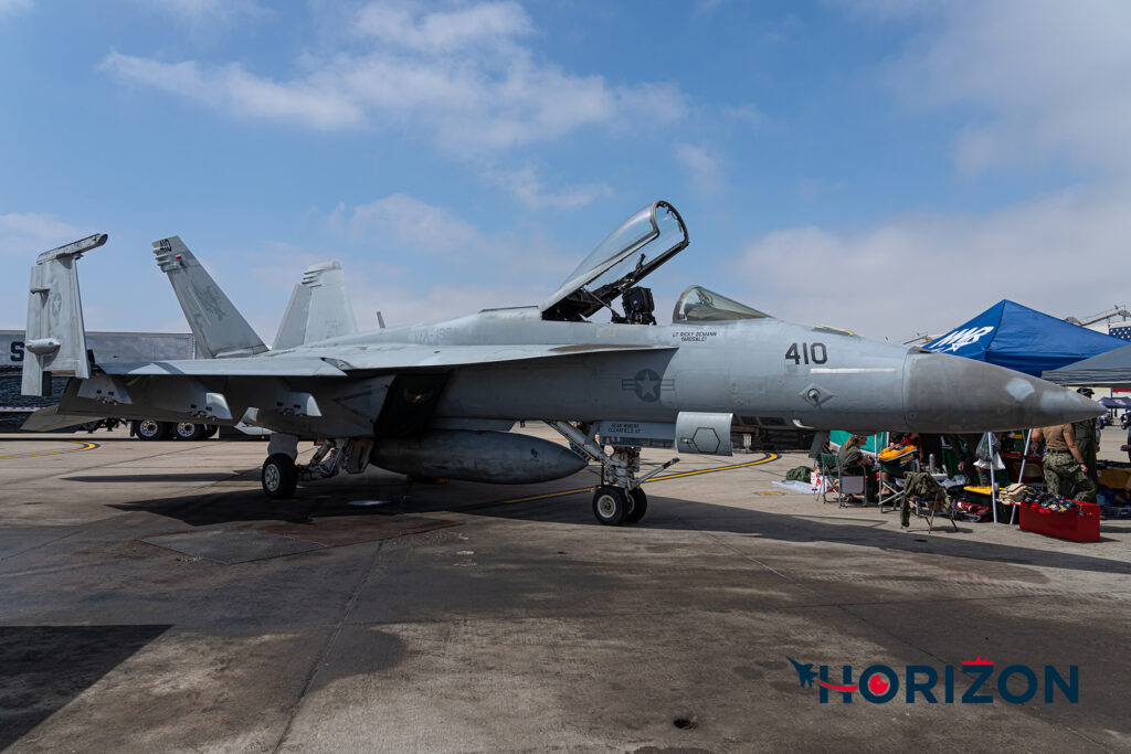 US Navy Strike Fighter Squadron 195 "Dambusters" (VFA-195) Boeing F/A-18E Super Hornet - 166914