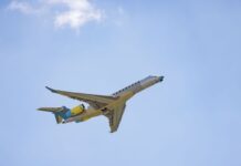 First production aircraft of Global 8000, completes inaugural flight