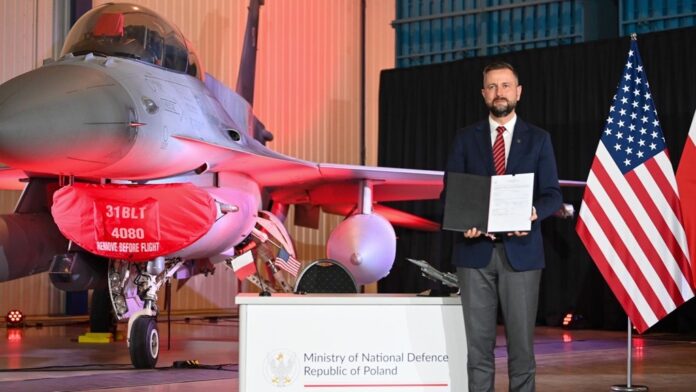 Poland finalizes agreement to modernize F-16 fleet