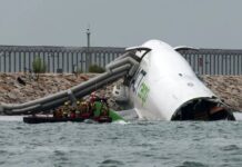 Cargo plane slides off runway in Hong Kong, killing two airport staff Photo: x.com